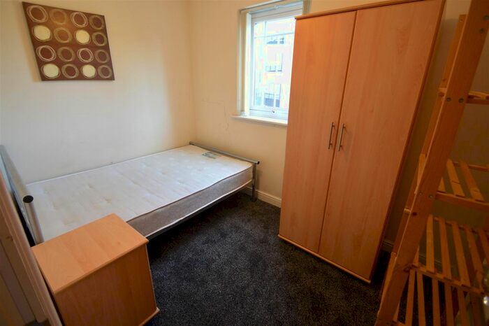 4 Bedroom Town House To Rent In Pickering Street, Hulme, Manchester, M15