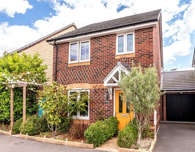 3 Bedroom Detached House For Sale In Bluebell Lane, Didcot, Oxfordshire, OX11