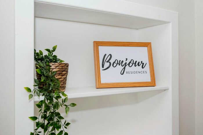 2 Bedroom Flat To Rent In Old Tolbooth Wynd, Edinburgh, EH8