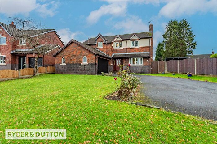 4 Bedroom Detached House For Sale In Farmstead Close, Woodhouses, Failsworth, Manchester, M35