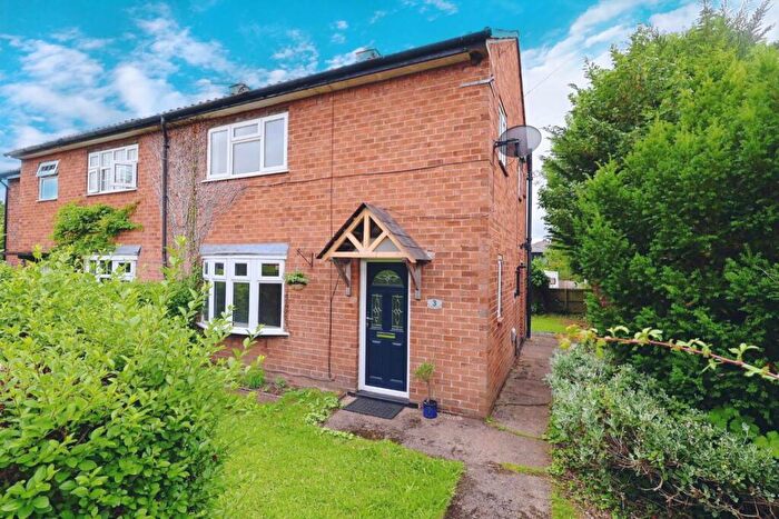 3 Bedroom Semi-Detached House For Sale In Bythom Close, Christleton, Chester, CH3