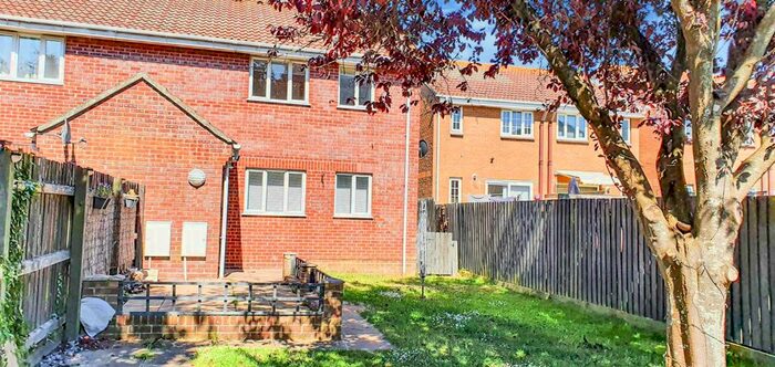 1 Bedroom Semi-Detached House To Rent In Samphire Close, Weymouth, Dorset, DT4