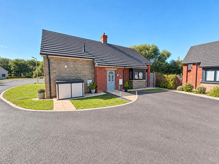 2 Bedroom Semi-Detached Bungalow For Sale In Barnes Road, Swindon, SN3