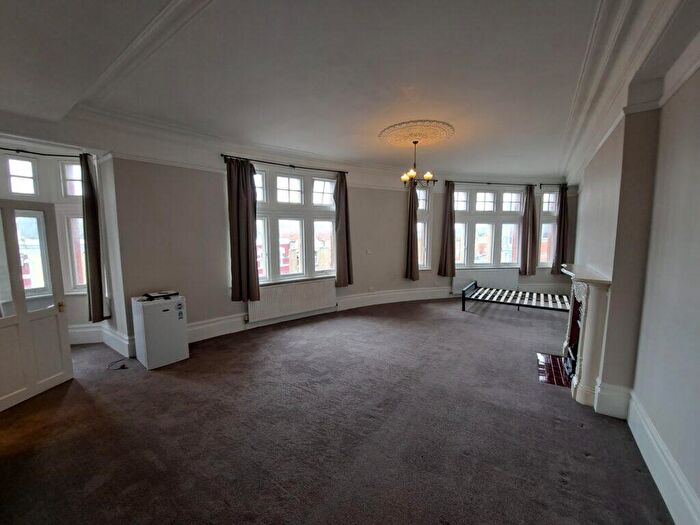 Studio To Rent In Studio Flat – The Salisbury Hotel, Grand Parade, London, N4