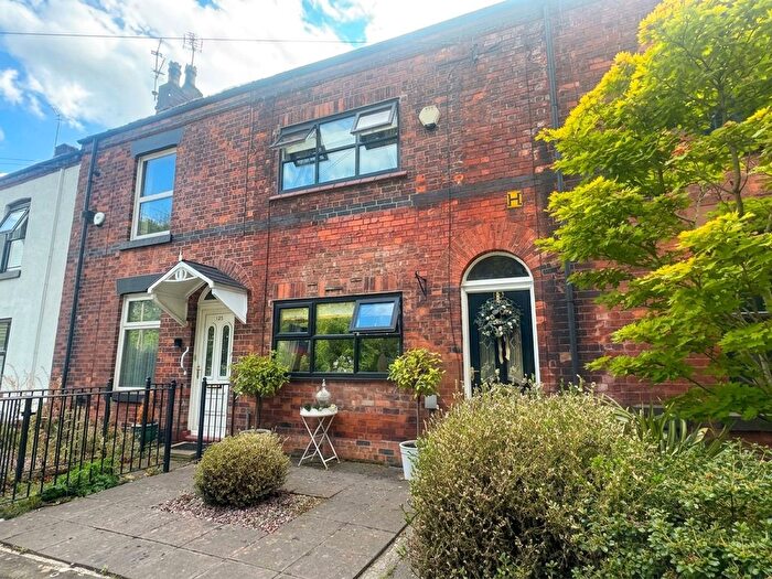 2 Bedroom Terraced House For Sale In Greenleach Lane, Worsley, M28