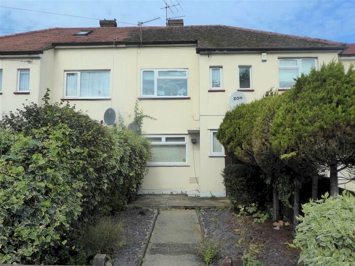 2 Bedroom Maisonette To Rent In West End Lane, Harlington, Hayes, UB3