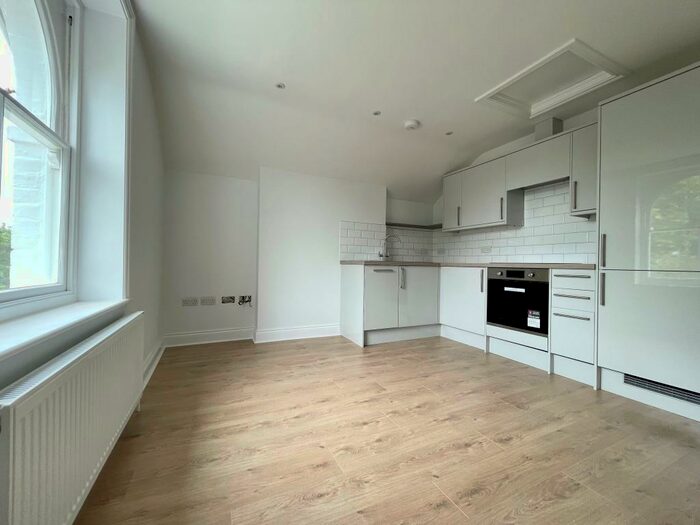 1 Bedroom Flat To Rent In New London Road, Chelmsford, CM2