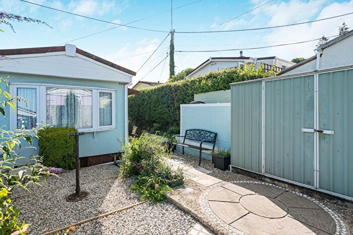 1 Bedroom Mobile/park Home For Sale In Meadow View, Bishopsteignton, TQ14