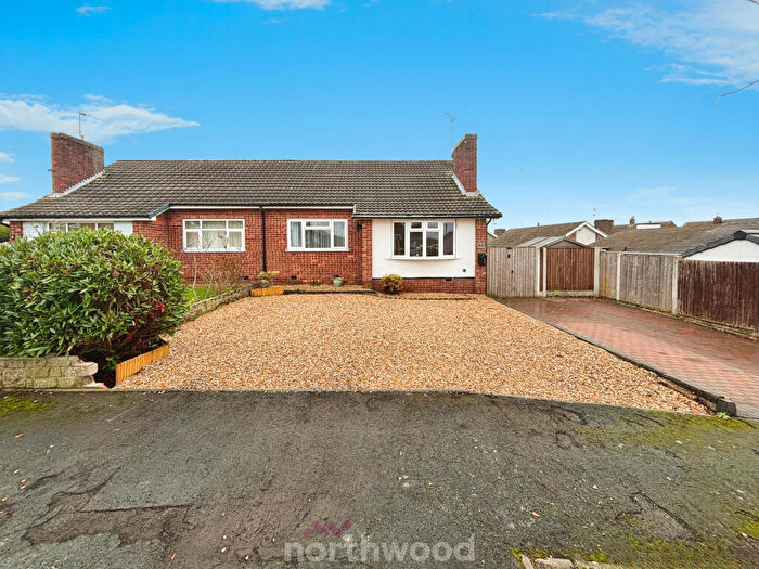 2 Bedroom Bungalow For Sale In Blenheim Close, Hatfield, Doncaster, DN7
