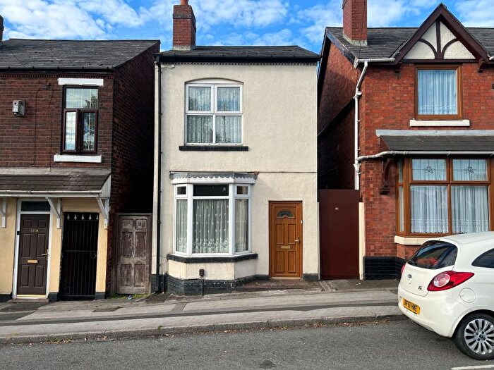 2 Bedroom Detached House For Sale In Bloxwich Road, Walsall, WS2