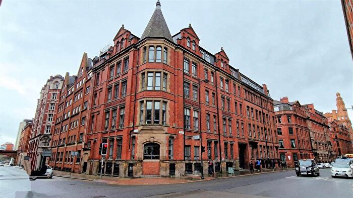 2 Bedroom Apartment To Rent In Whitworth House, Whitworth St, M1