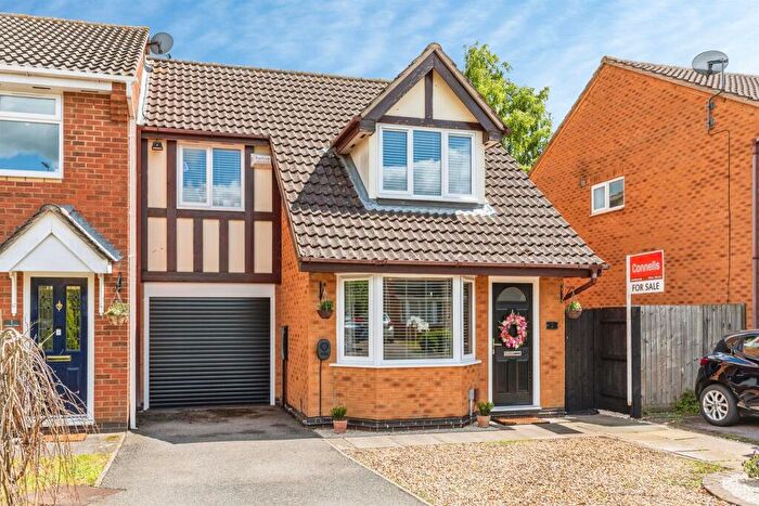 3 Bedroom Semi-Detached House For Sale In Aldwell Close, Wootton, Northampton, NN4