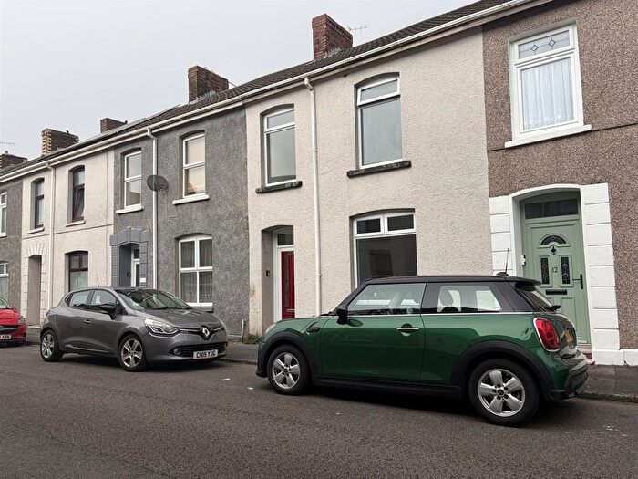 3 Bedroom Terraced House For Sale In Raby Street, Llanelli, SA15