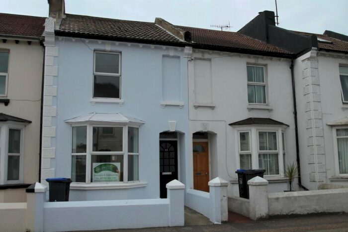 2 Bedroom Terraced House To Rent In Tarring Road, Worthing, BN11