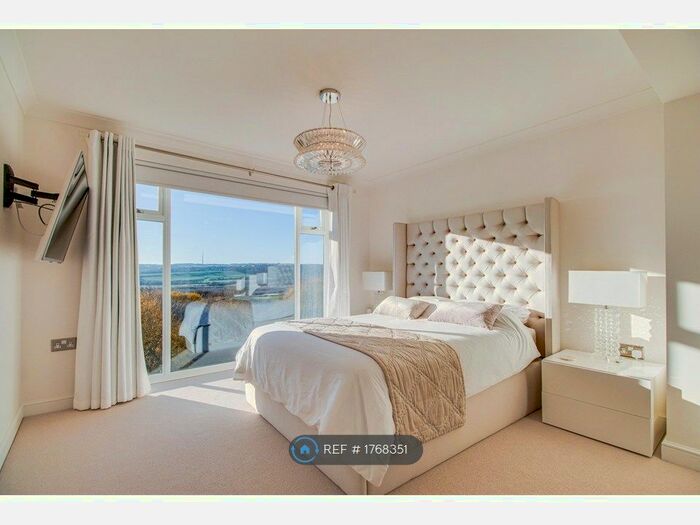 4 Bedroom Detached House To Rent In Silverwood Grange, Ossett, WF5