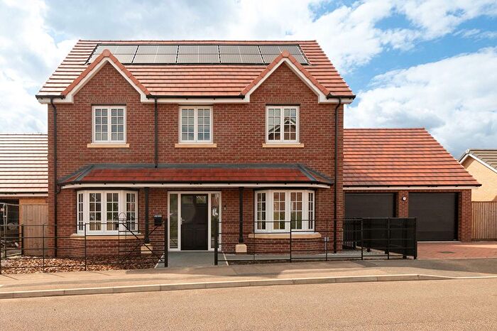 5 Bedroom Detached House For Sale In Woodfield Road, Highfields Caldecote, CB23