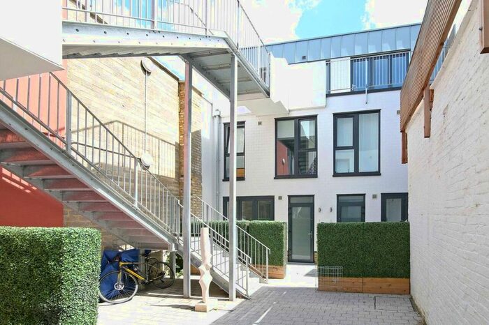 1 Bedroom Flat To Rent In Blue Anchor Lane, South Bermondsey, London, SE16