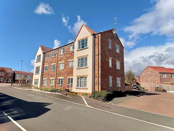 2 Bedroom Flat For Sale In Butler Close, Dudley, DY1