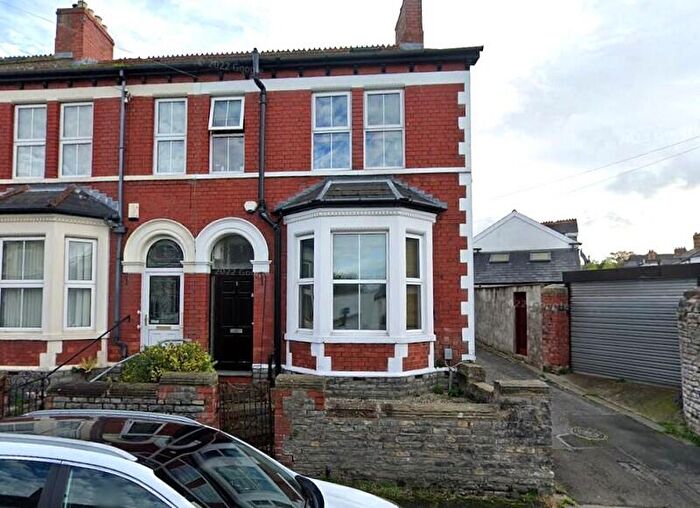 2 Bedroom End Of Terrace House To Rent In Grove Place, Penarth, The Vale Of Glamorgan., CF64