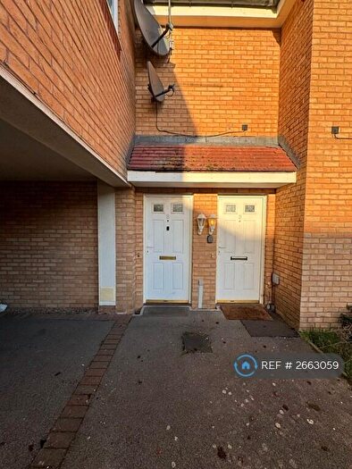 2 Bedroom Flat To Rent In Chequers Close, Corby, NN18