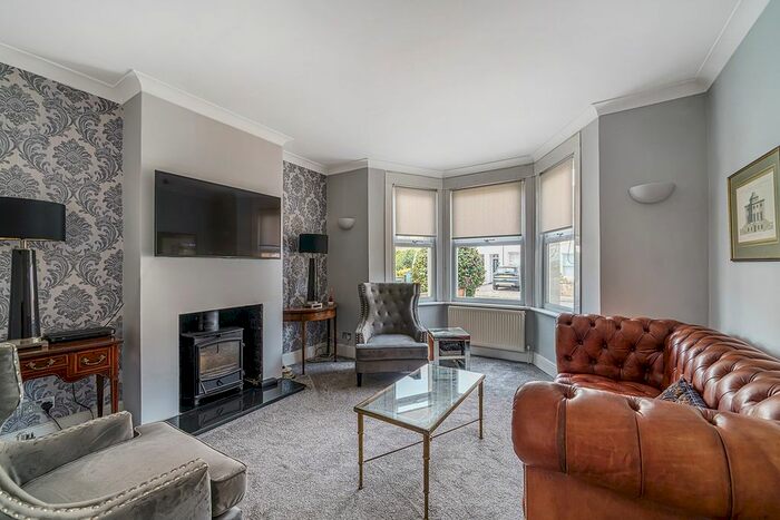 3 Bedroom Semi-Detached House To Rent In Pope Road, Bromley, BR2