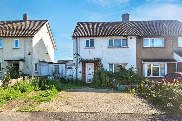 3 Bedroom Semi Detached House For Sale In Portland Road, Street, Somerset, BA16