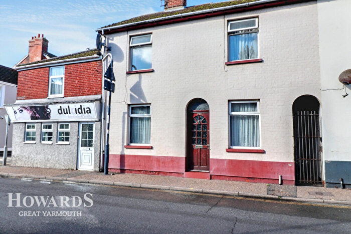 3 Bedroom Terraced House For Sale In Nelson Road Central, Great Yarmouth, NR30