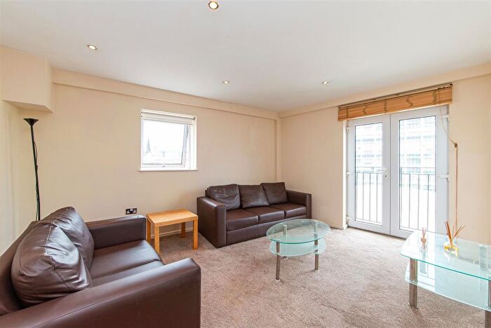 4 Bedroom Property To Rent In Rialto Building, Newcastle Upon Tyne, NE1