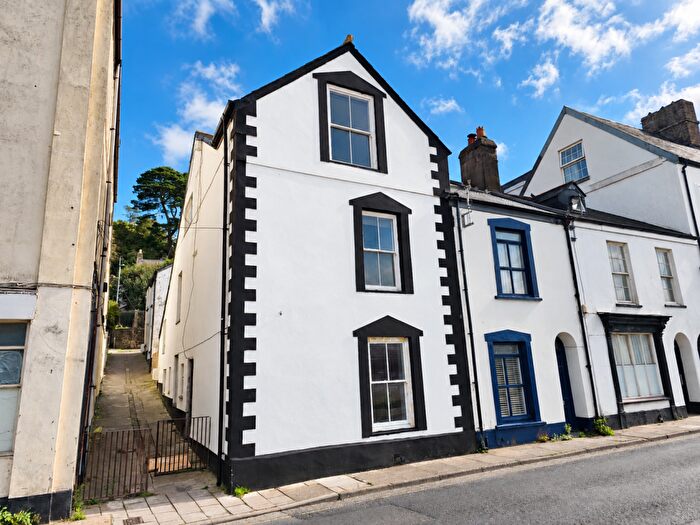 4 Bedroom End Of Terrace House For Sale In Barnstaple Street, Bideford, Devon, EX39