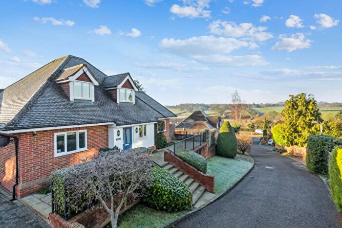 4 Bedroom Detached House For Sale In Old Mead, Chalfont St. Peter, Buckinghamshire, SL9