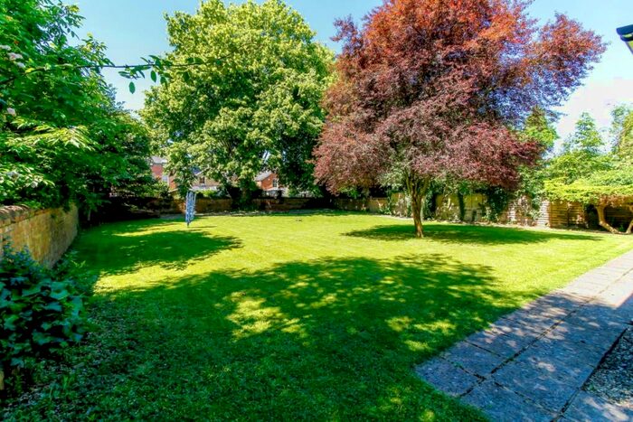 1 Bedroom Apartment To Rent In Iffley Road, East Oxford, OX4