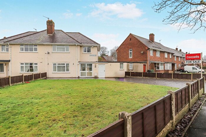 3 Bedroom Semi Detached House For Sale In Woodstock Road, East Park, Wolverhampton, WV1