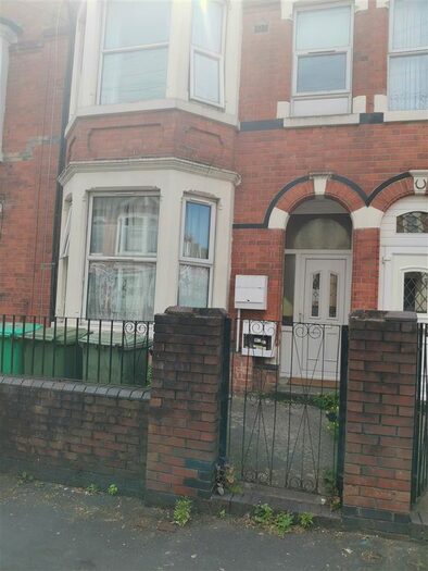 1 Bedroom Flat To Rent In Berridge Road, Forest Fields, Nottingham, NG7