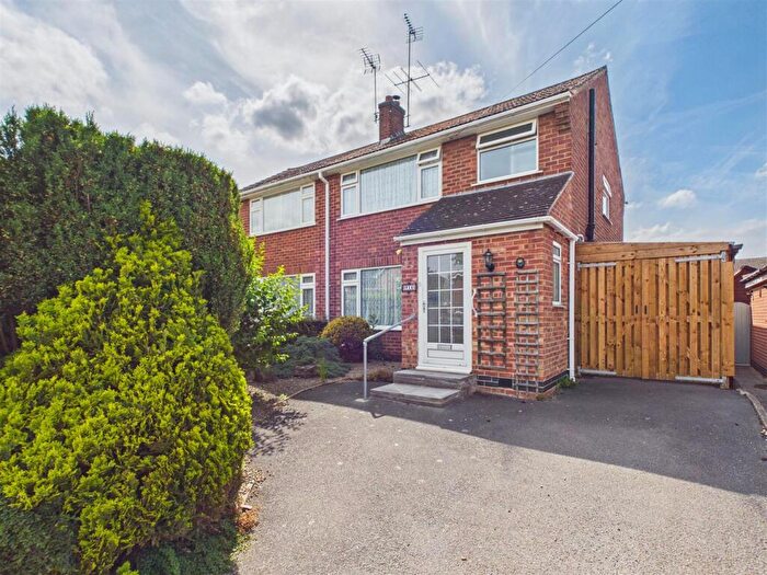 3 Bedroom Semi-Detached House For Sale In Meadow Crescent, Castle Donington, Derby, DE74