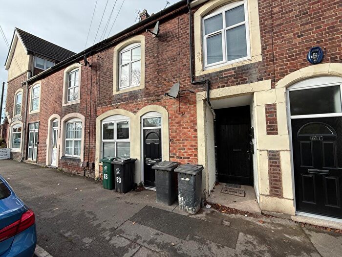 1 Bedroom Flat To Rent In Market Street, Church Gresley, DE11