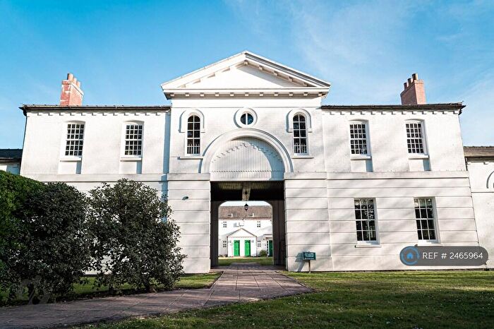 2 Bedroom Flat To Rent In Ashdown Court, Horsham, RH13