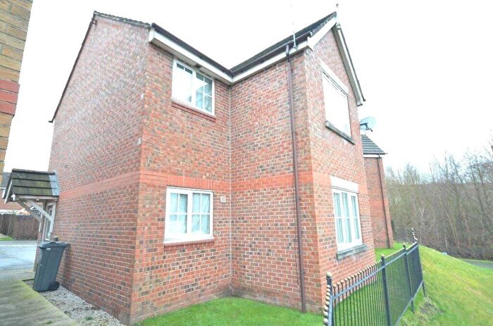 2 Bedroom Apartment To Rent In Newcroft Drive, Blackley, Manchester, M9