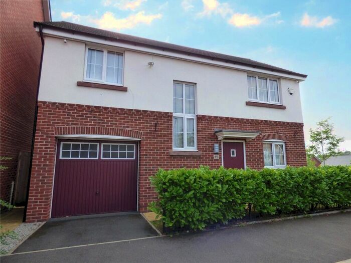 4 Bedroom Detached House To Rent In Acorn Close, Chadderton, Oldham, Greater Manchester, OL9