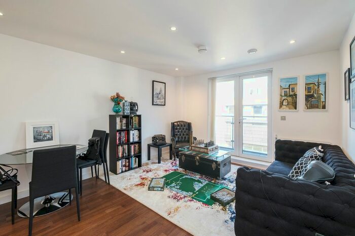 2 Bedroom Flat To Rent In Drew House, Deptford, SE8