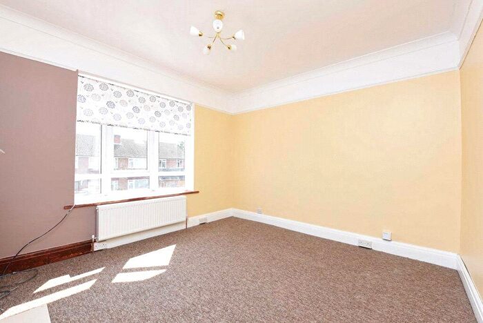 1 Bedroom Apartment To Rent In Yorktown Road, College Town, Sandhurst, Berkshire, GU47