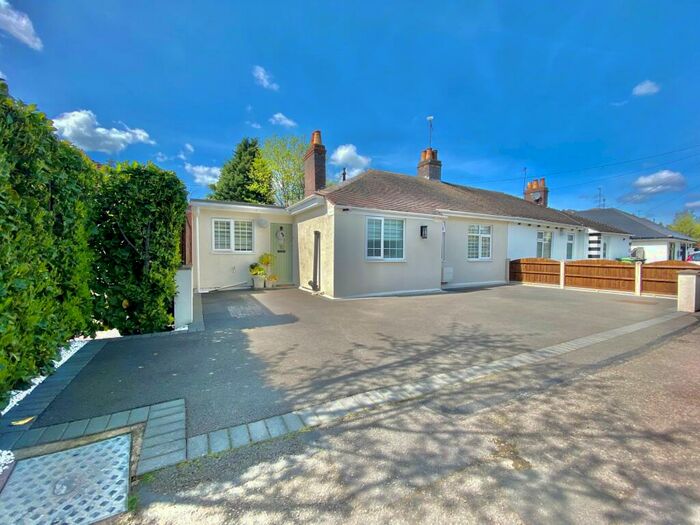 2 Bedroom Semi-Detached Bungalow For Sale In Quarry Lane, Nuneaton, CV11
