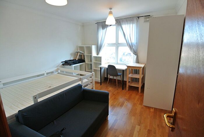 Studio To Rent In Burnley Road, Dollis Hill, NW10