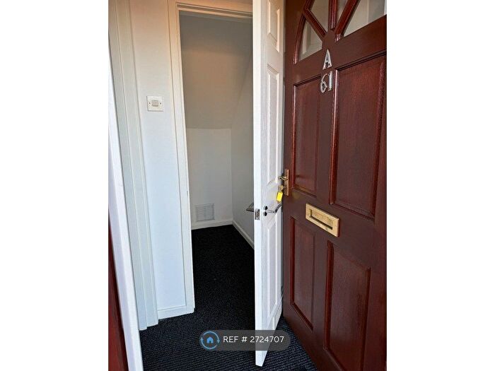 2 Bedroom Flat To Rent In Weeland Road, Knottingley, WF11