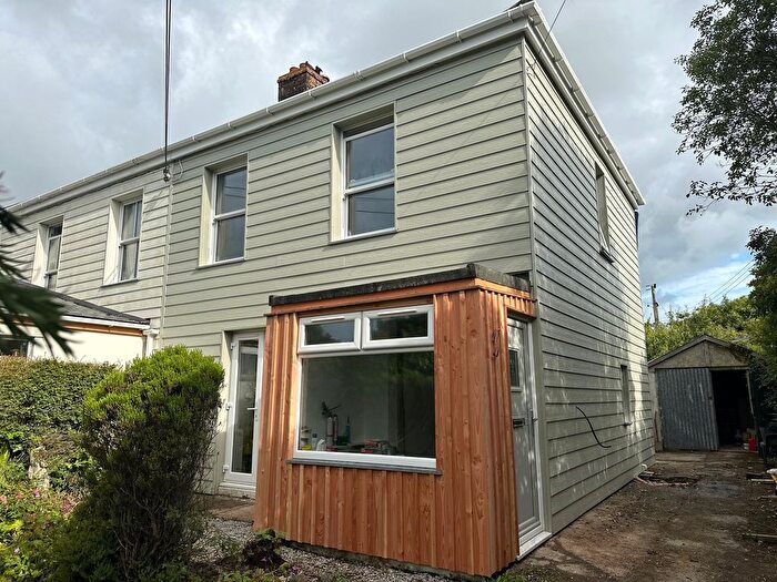 3 Bedroom Property To Rent In Trewithan Terrace, Helston, TR13