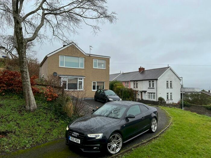 4 Bedroom Detached House To Rent In Castle Road, Swansea, Mumbles SA3
