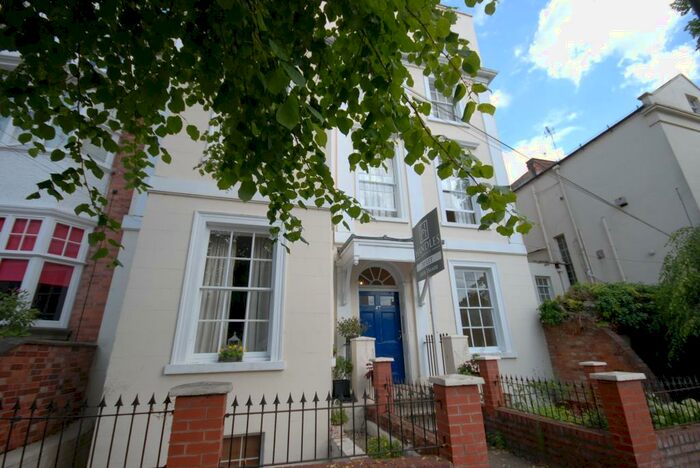 1 Bedroom Apartment To Rent In Portland Street, Leamington Spa, CV32