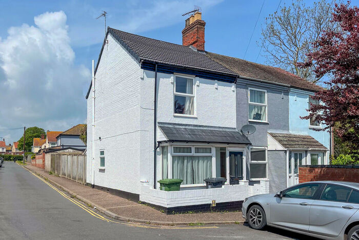 3 Bedroom End Of Terrace House To Rent In Clarkes Road, Gorleston-on-sea, NR31