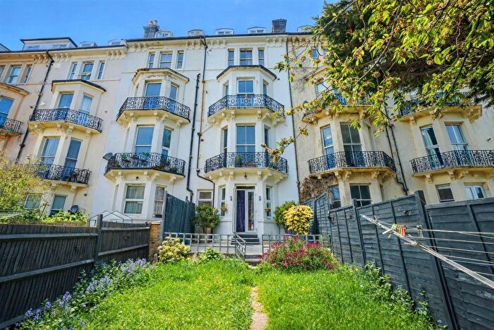 2 Bedroom Flat For Sale In Devonshire Road, Hastings, TN34