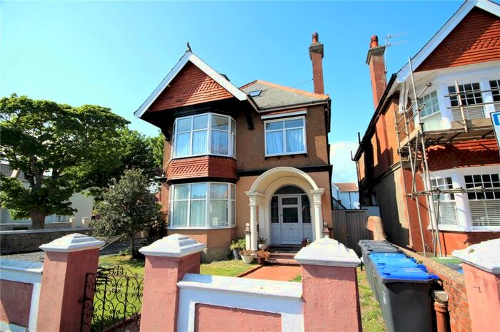 1 Bedroom Apartment To Rent In Church Walk, Worthing, West Sussex, BN11