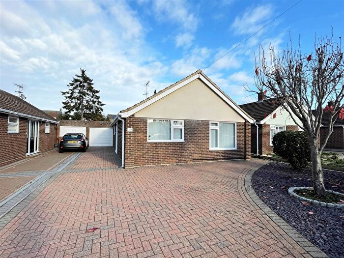 2 Bedroom Detached Bungalow For Sale In Plymouth Road, Old Springfield, Chelmsford, CM1